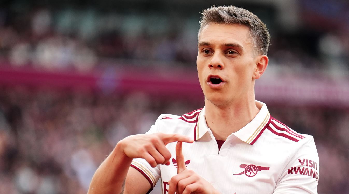 VAR Saves Arsenal in the Last Minute! Trossard’s goal makes West Ham sink even further