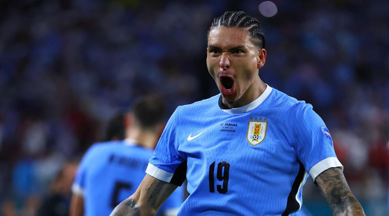 Barcelona is waiting, but Darwin Nunez’s heart is still in Liverpool